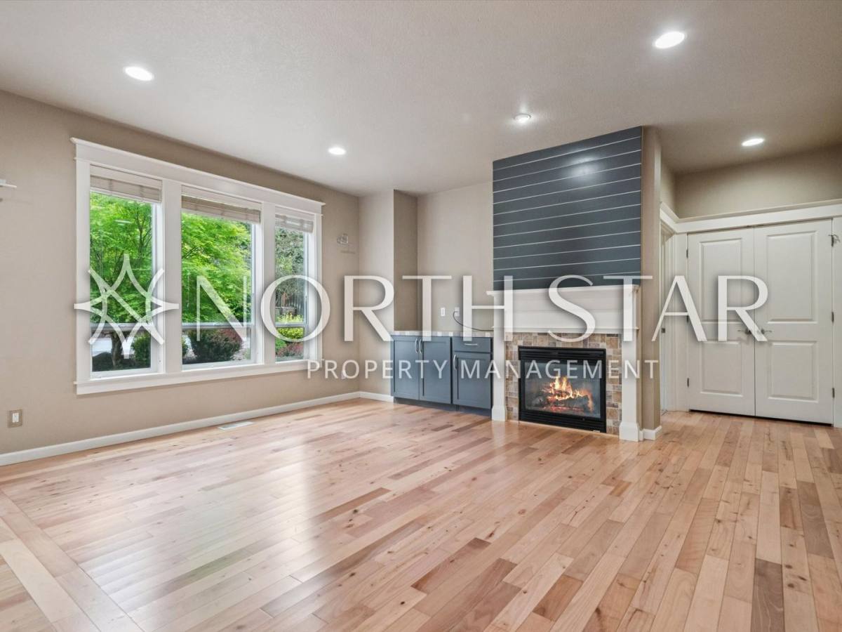 House for rent at 16550 Oaktree Terrace, Oregon City, OR 97045