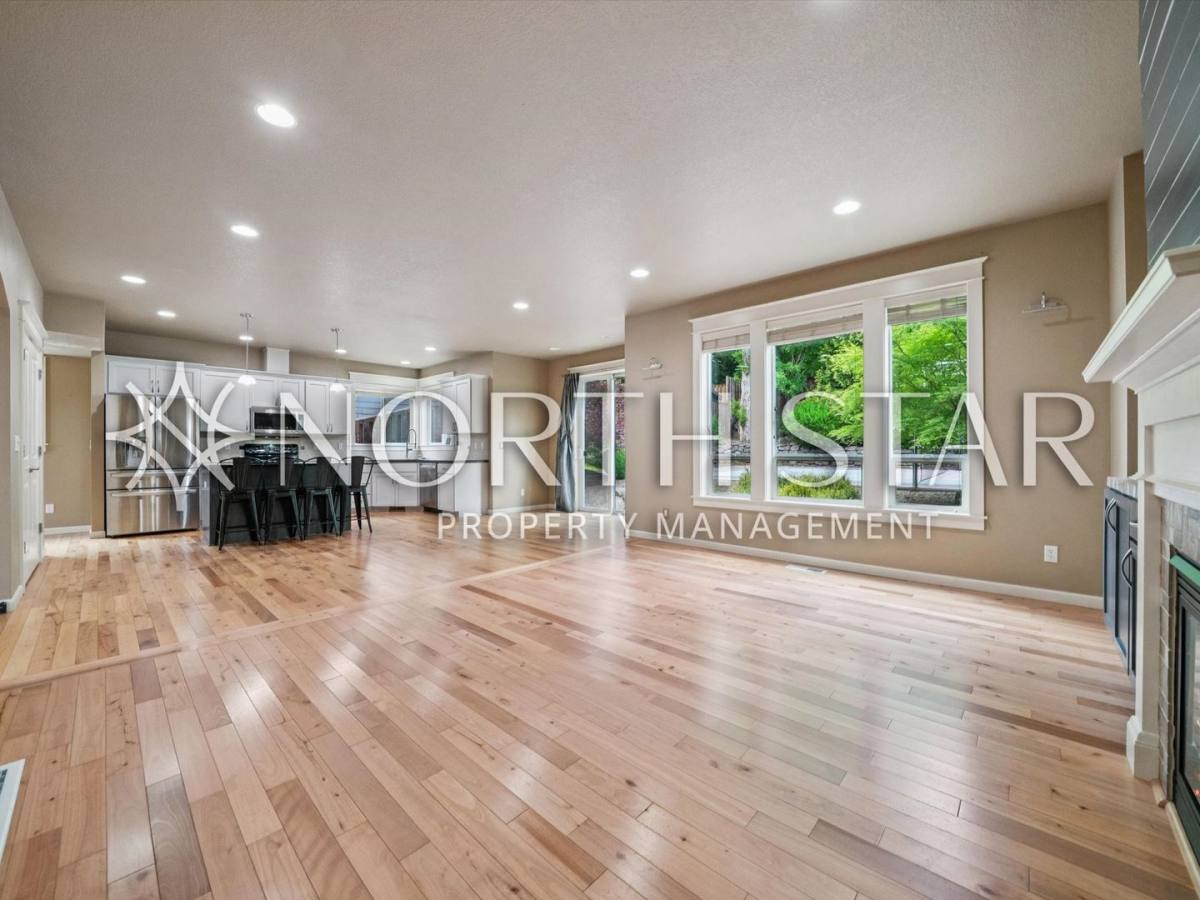 House for rent at 16550 Oaktree Terrace, Oregon City, OR 97045