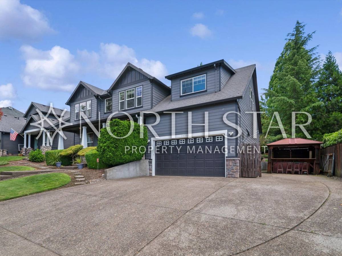 House for rent at 16550 Oaktree Terrace, Oregon City, OR 97045