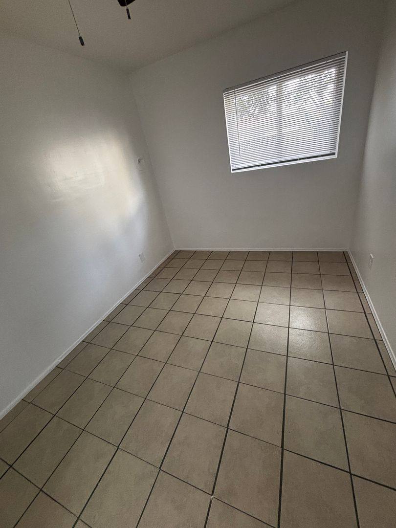 Apartment for rent at 1760 Henderson Ave, Long Beach, CA 90813