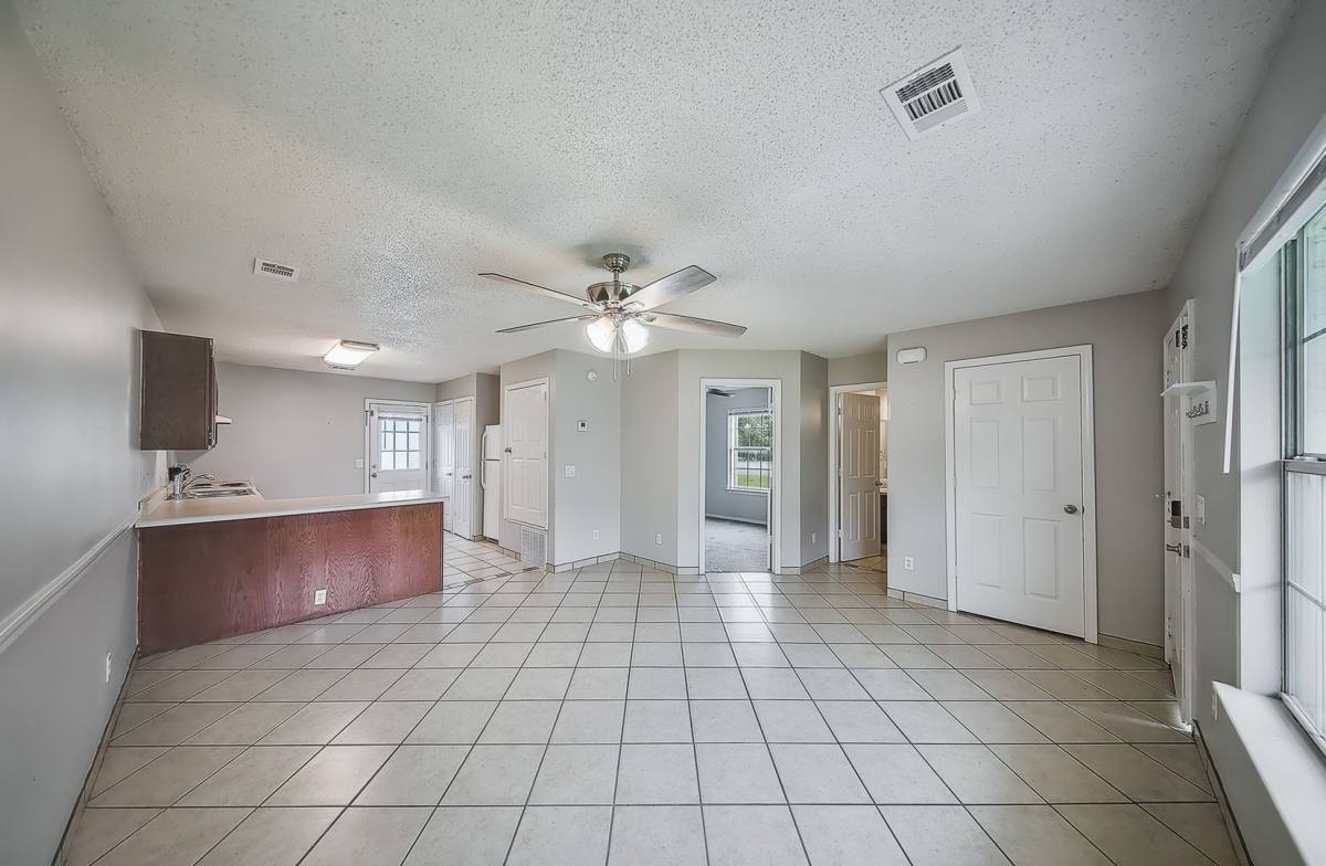 House for rent at 102 NW Park St, Bentonville, AR 72712