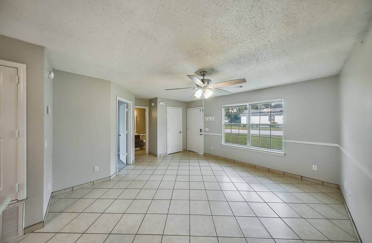 House for rent at 102 NW Park St, Bentonville, AR 72712