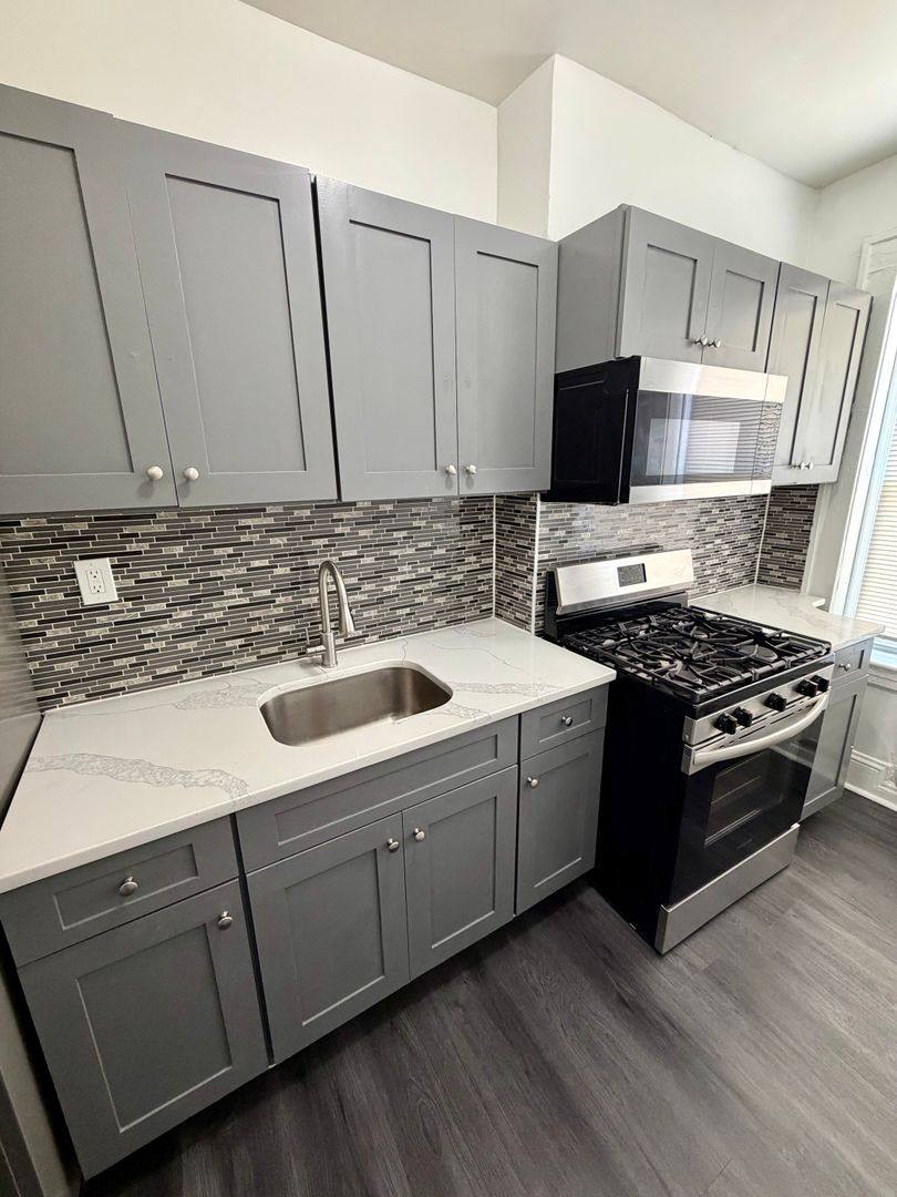 Apartment for rent at 11 Ampere Plaza, East Orange, NJ 07017