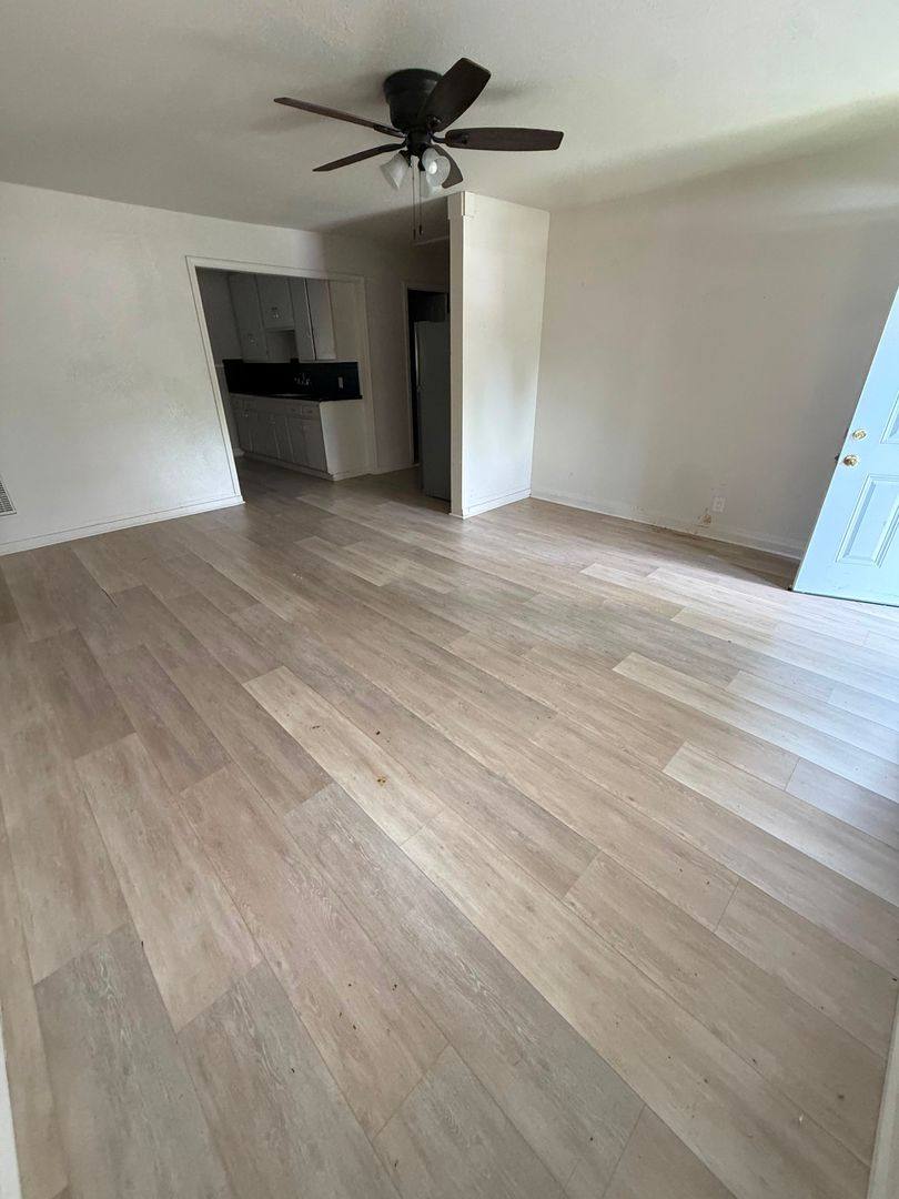 Apartment for rent at 4450 Dallas, Beaumont, TX 77703