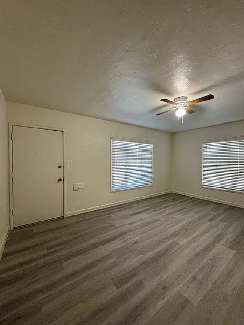 Apartment for rent at 2128 28th, Sacramento, CA 95818