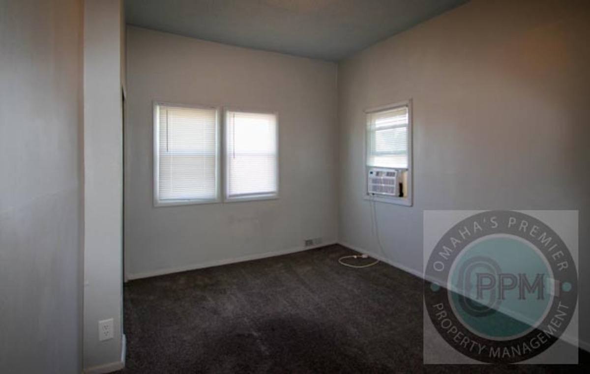 Apartment for rent at 3016 Pacific St, Omaha, NE 68105
