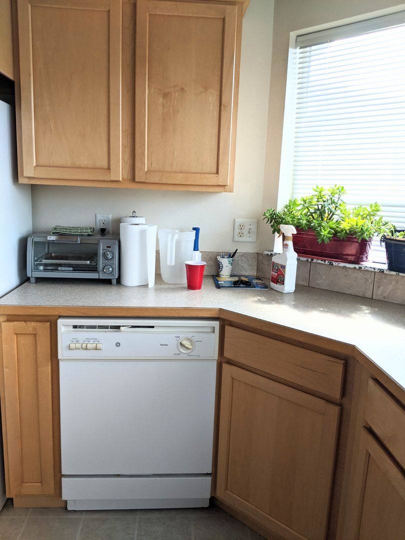 Condo for rent at 4160 Deemer Rd, Bellingham, WA 98226
