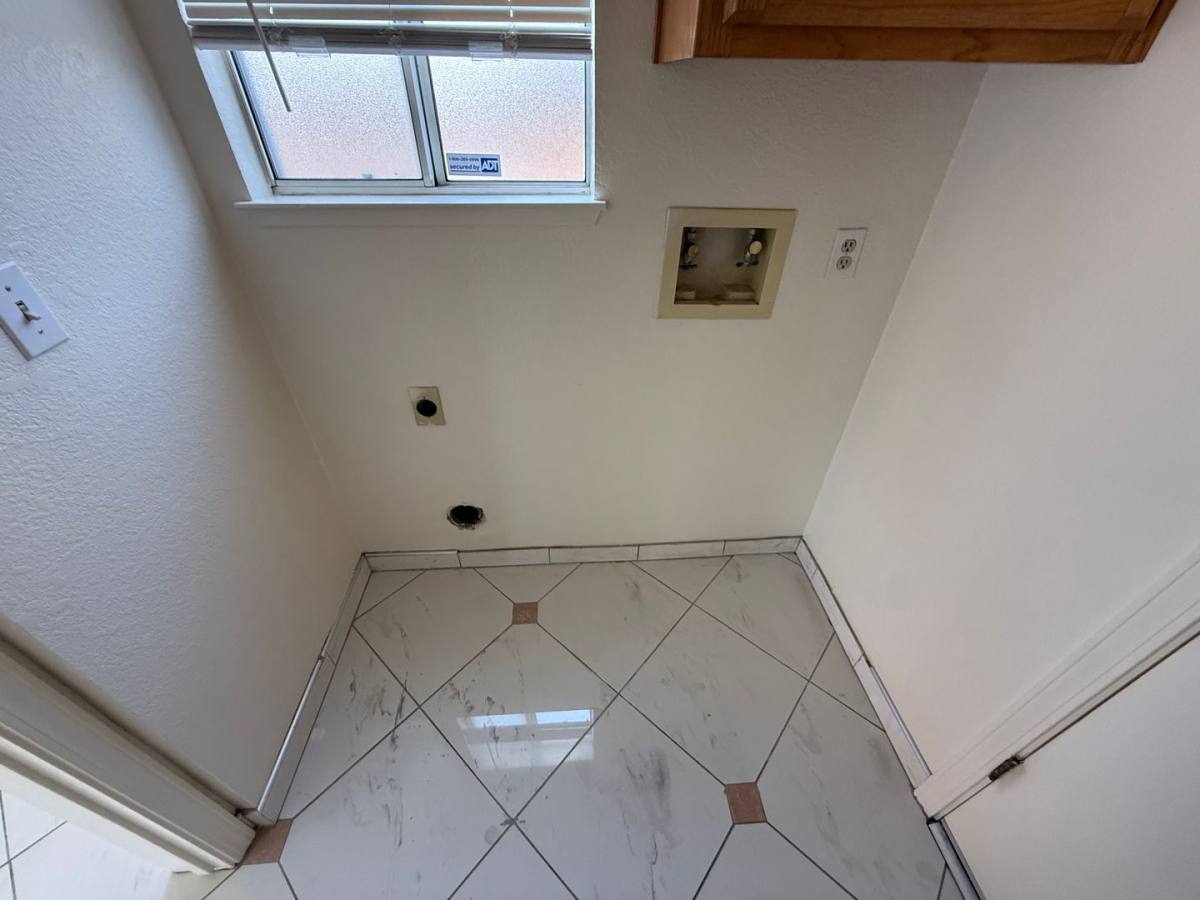 House for rent at 581 Hellyer Ave, San Jose, CA 95111