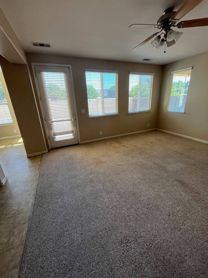 House for rent at 1520 Manzanita Way, Los Banos, CA 93635