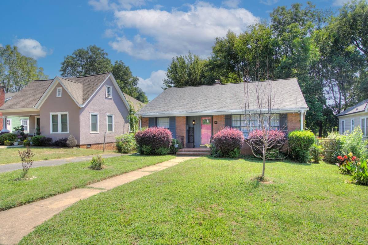 House for rent at 629 Grandin Rd, Charlotte, NC 28208