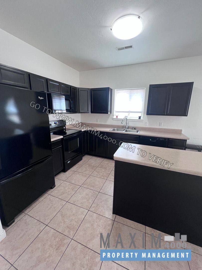 House for rent at 389 White River Dr, Grand Junction, CO 81504
