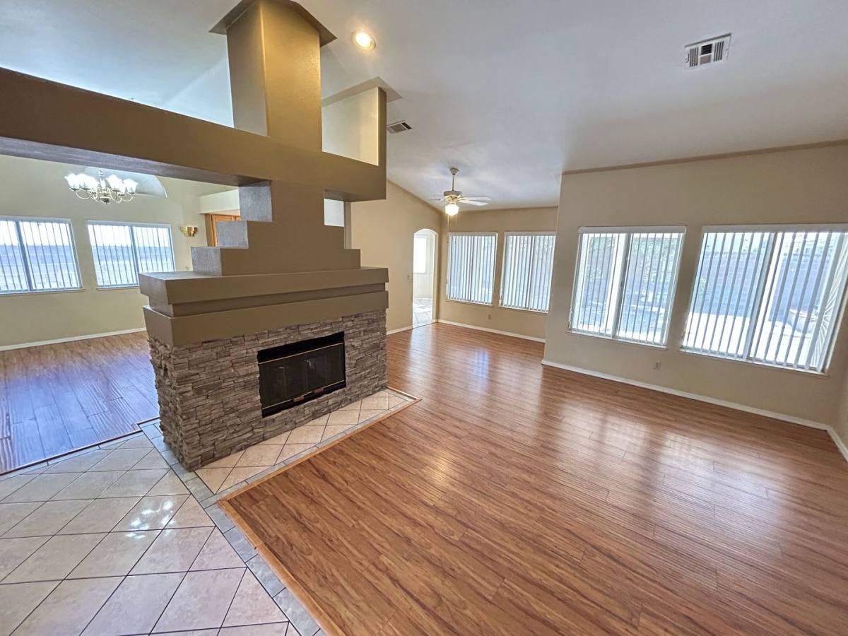 House for rent at 4552 Bradpoint Dr, Las Vegas, NV 89130