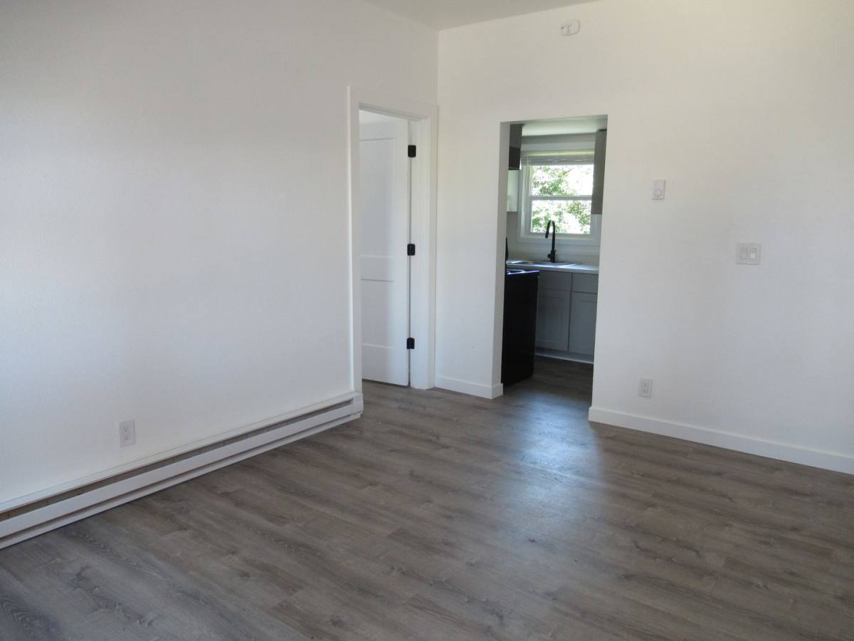 Apartment for rent at 1385 Hines St SE, Salem, OR 97302