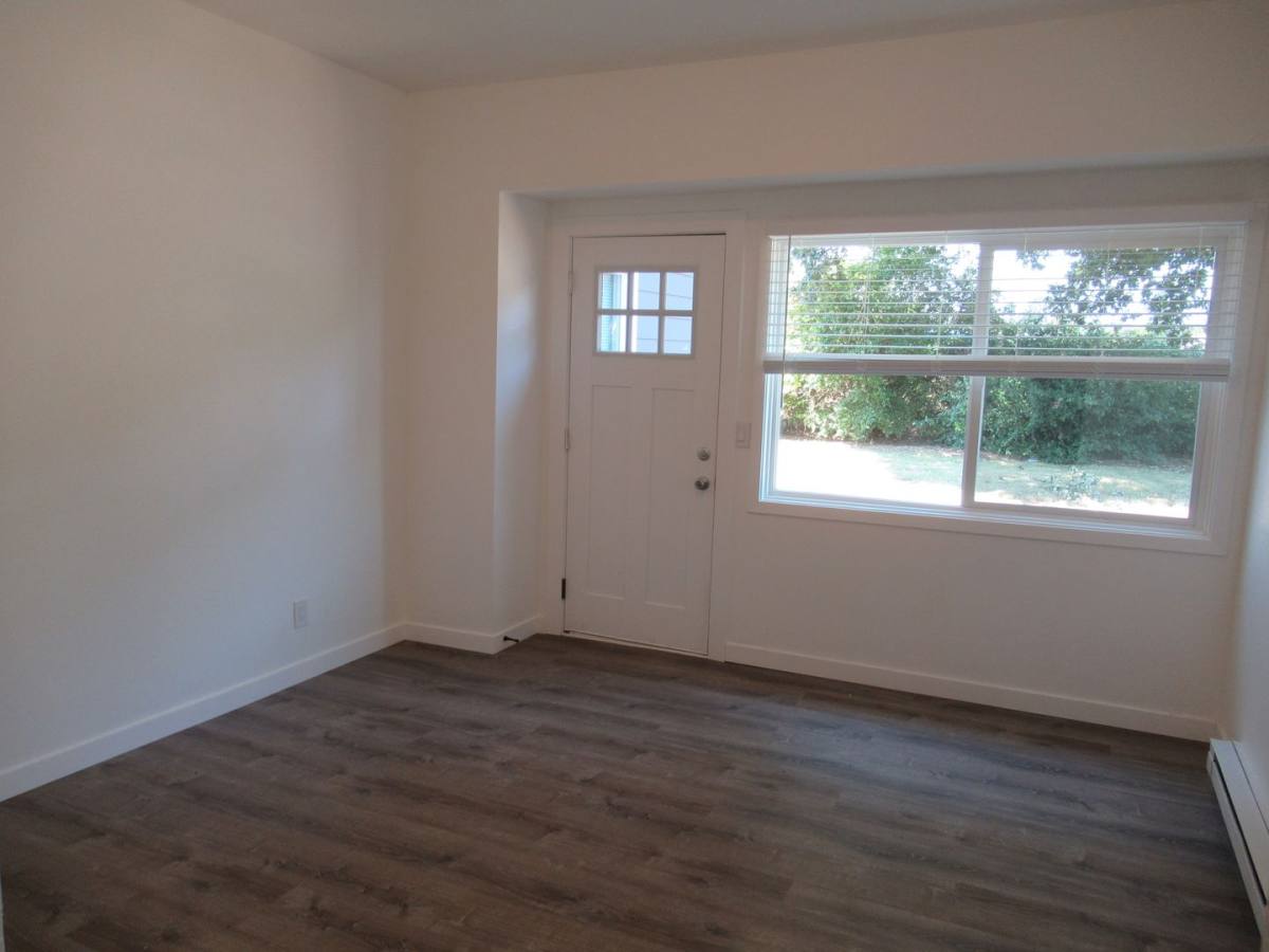 Apartment for rent at 1385 Hines St SE, Salem, OR 97302