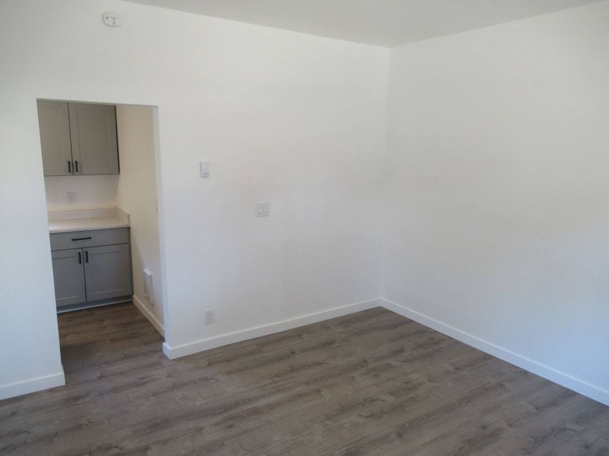 Apartment for rent at 1385 Hines St SE, Salem, OR 97302