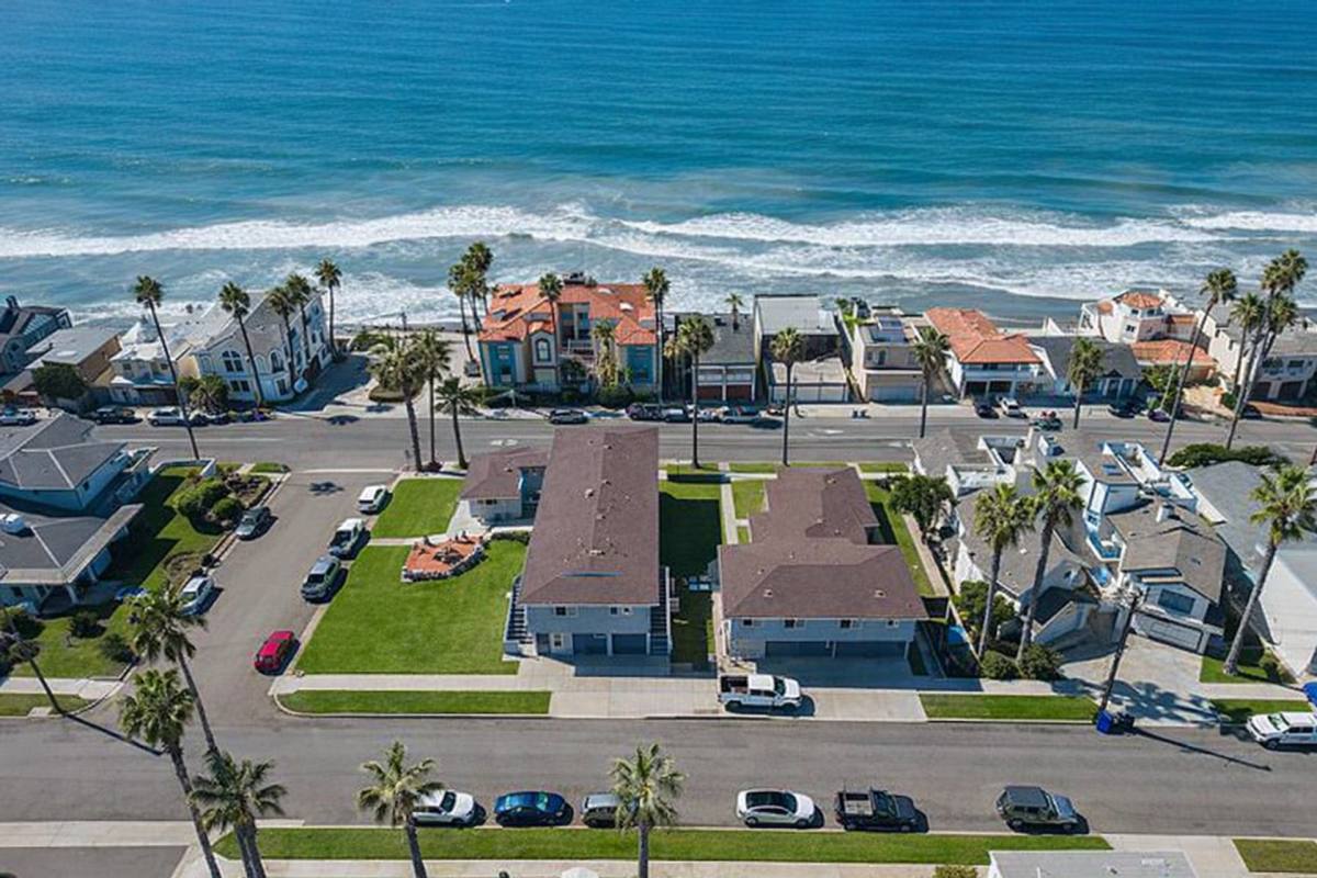 Apartment for rent at 1036 S Pacific St, Oceanside, CA 92054