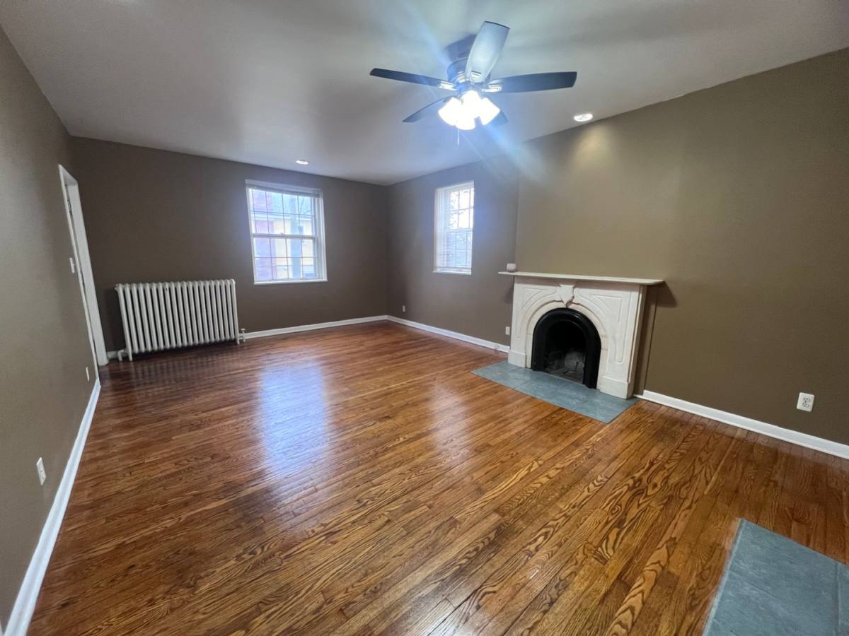 Apartment for rent at 15-19 College NE, Grand Rapids, MI 49503