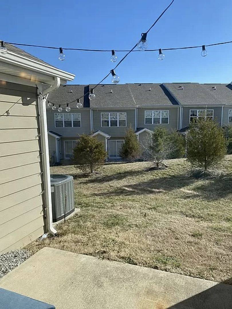 Townhouse for rent at 255 Cobblestone Place Dr, Goodlettsville, TN 37072