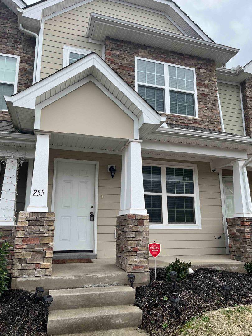 Townhouse for rent at 255 Cobblestone Place Dr, Goodlettsville, TN 37072