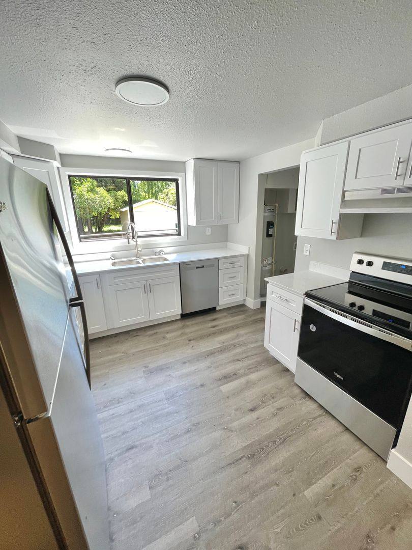 House for rent at 3109 Birchwood Ave, Bellingham, WA 98225