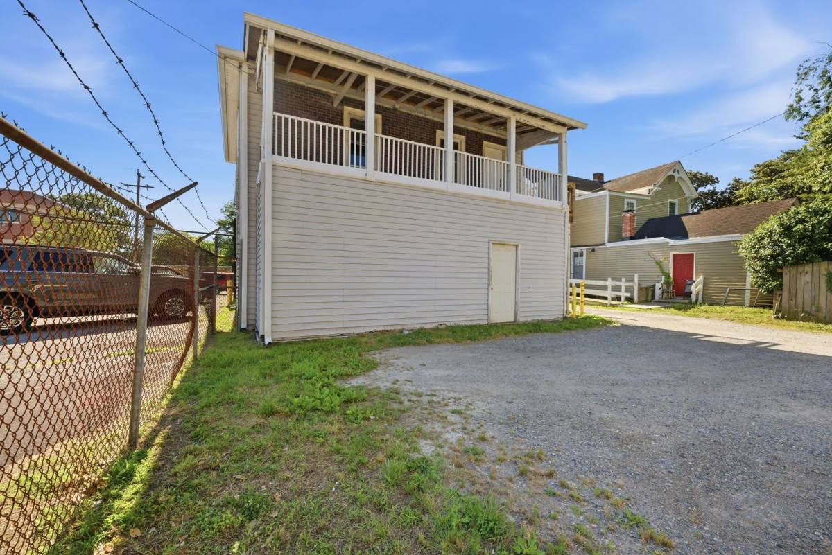 Apartment for rent at 212 S B Armistead Ave, Hampton, VA 23669