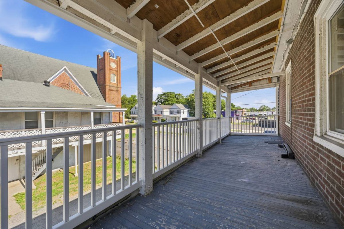 Apartment for rent at 212 S B Armistead Ave, Hampton, VA 23669
