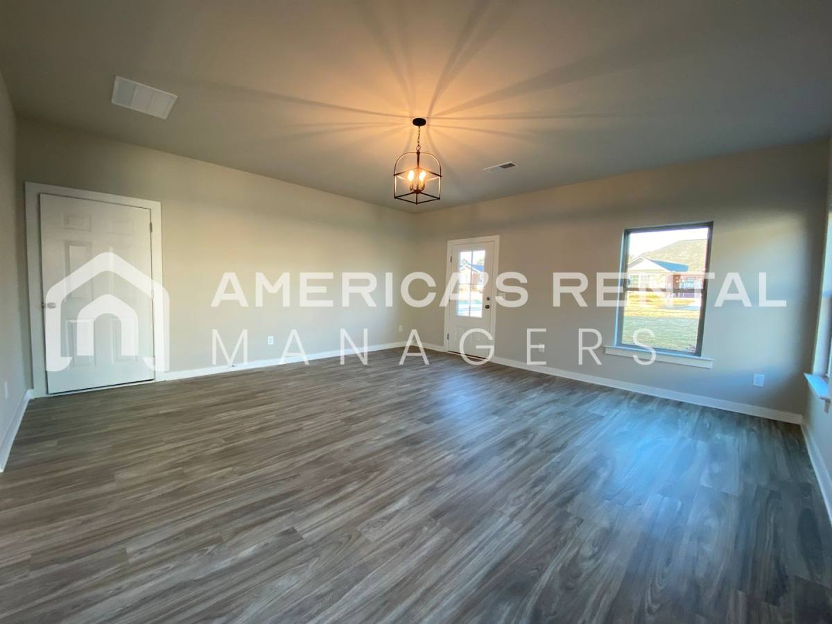 House for rent at 68 Granvil Way, Weaver, AL 36277