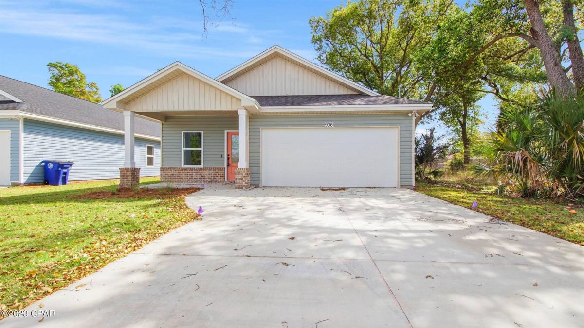 House for rent at 906 Mulberry Ave, Panama City, FL 32401