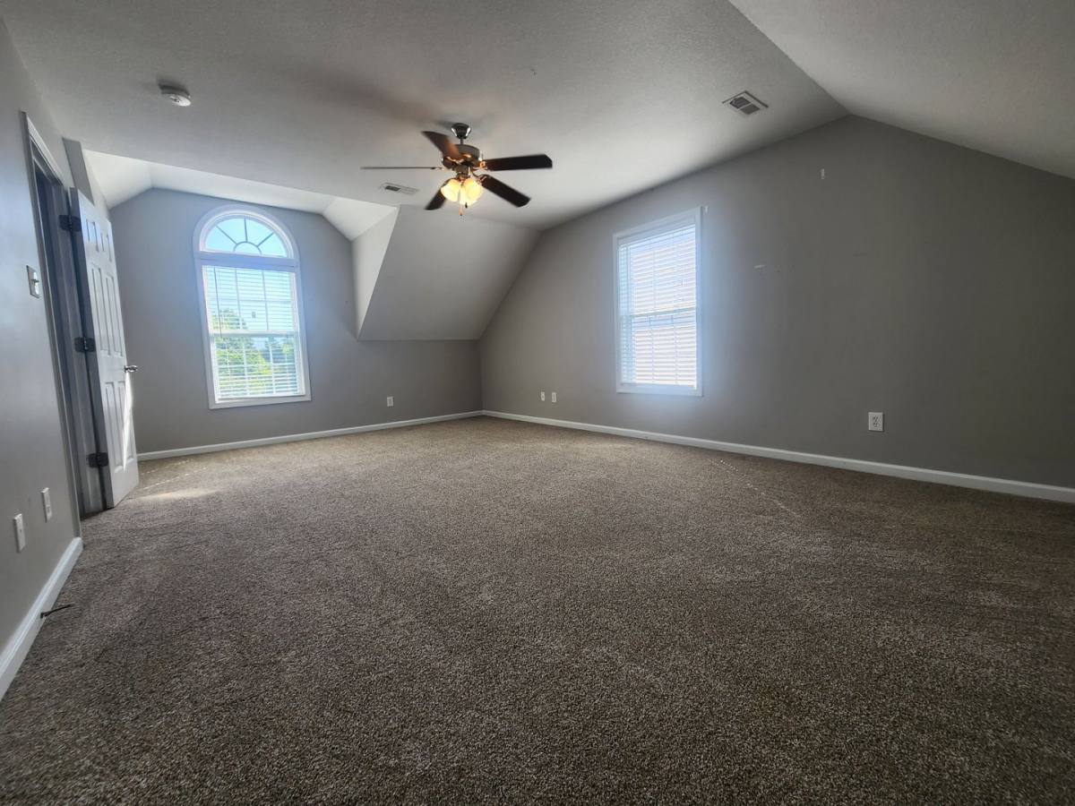 House for rent at 3346 Hunt Crest Rd, Knoxville, TN 37931