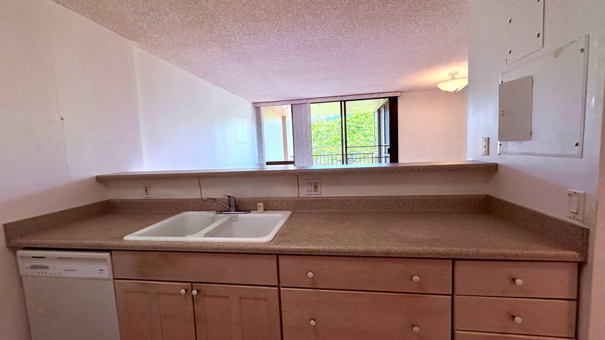 Apartment for rent at 55 S Judd St, Honolulu, HI 96817