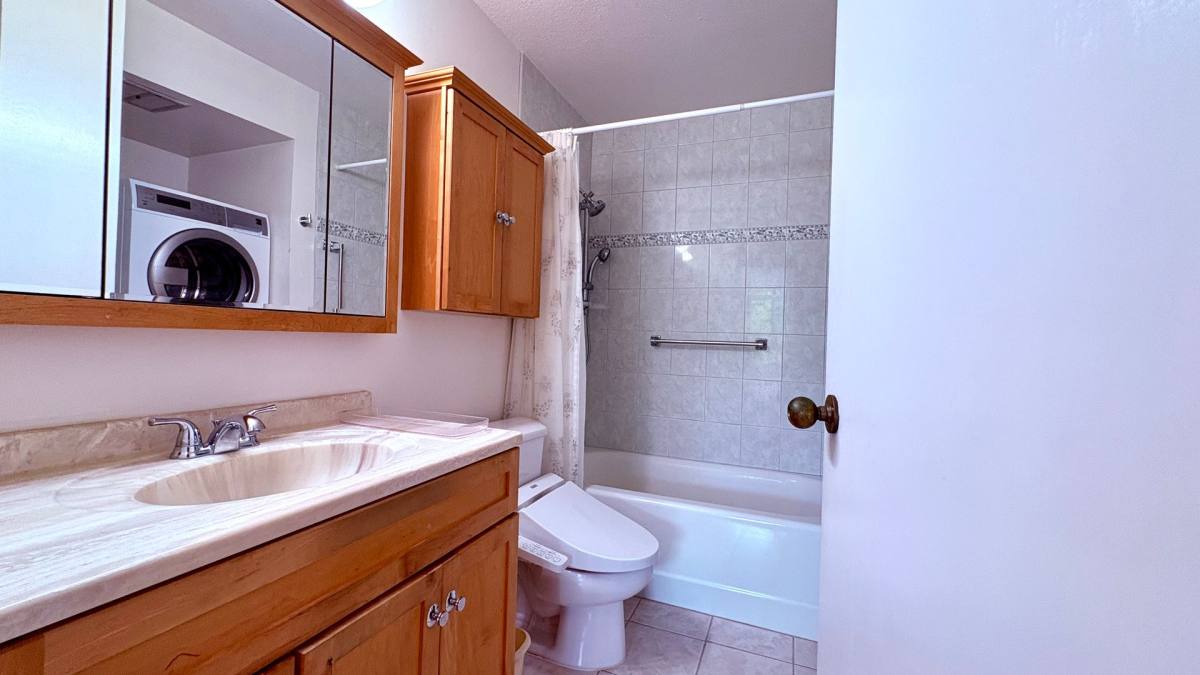 Apartment for rent at 55 S Judd St, Honolulu, HI 96817