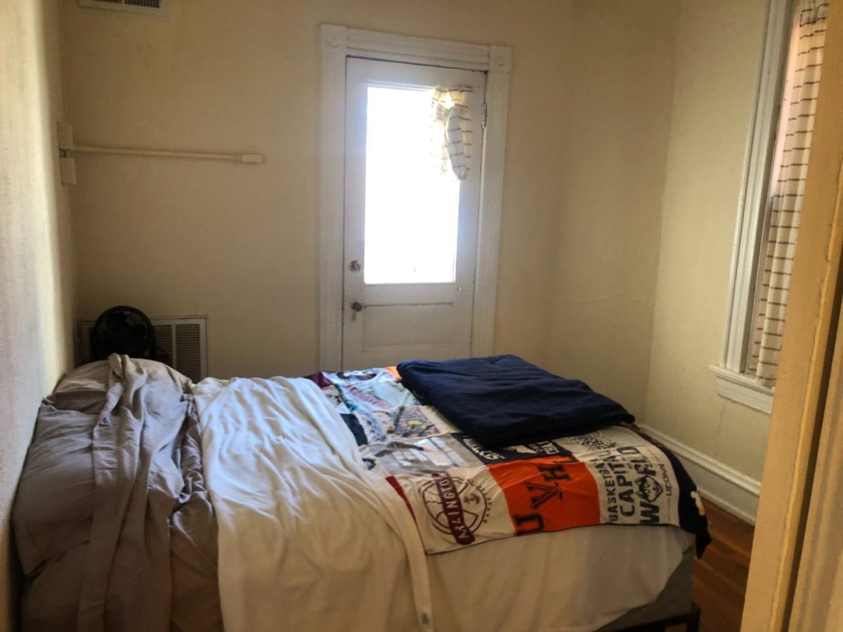 House for rent at 2829 W Grace St, Richmond, VA 23221