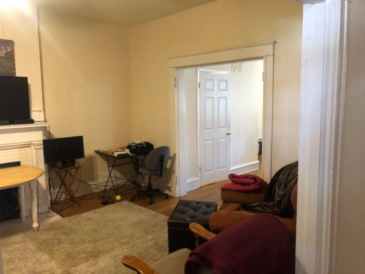 House for rent at 2829 W Grace St, Richmond, VA 23221