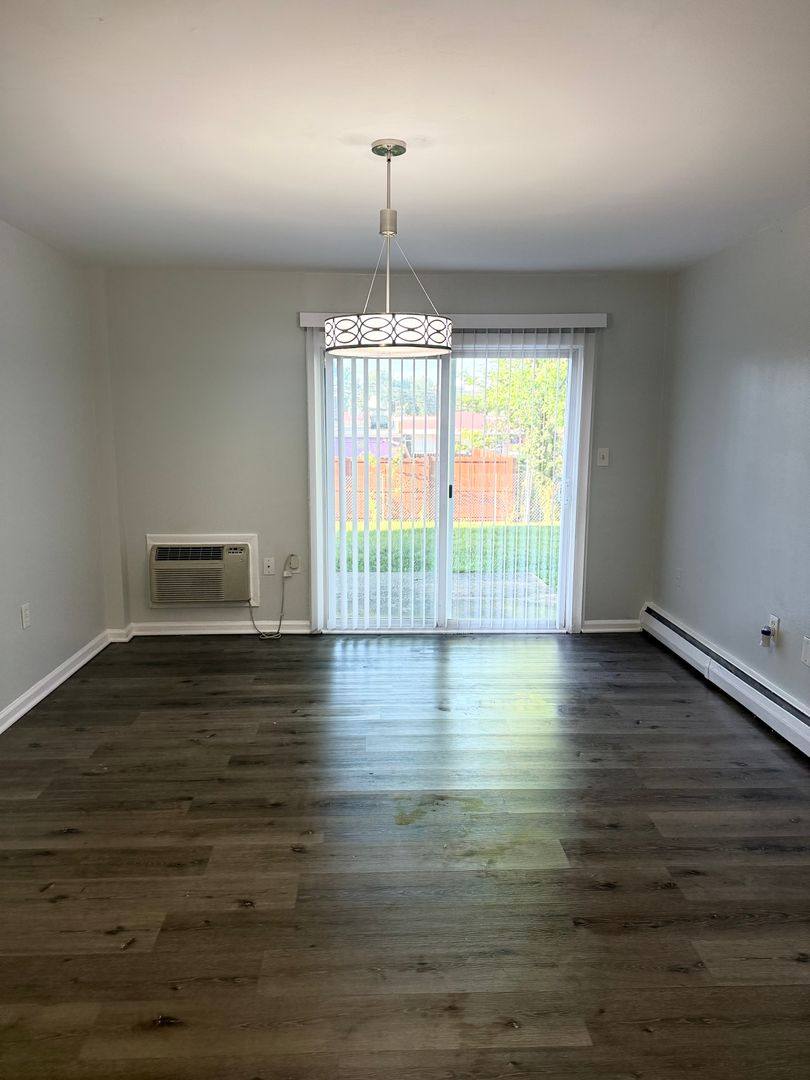 Apartment for rent at 2314 2318 2322 2326 2330-GLENDALE Terrace, Alexandria, VA 22303