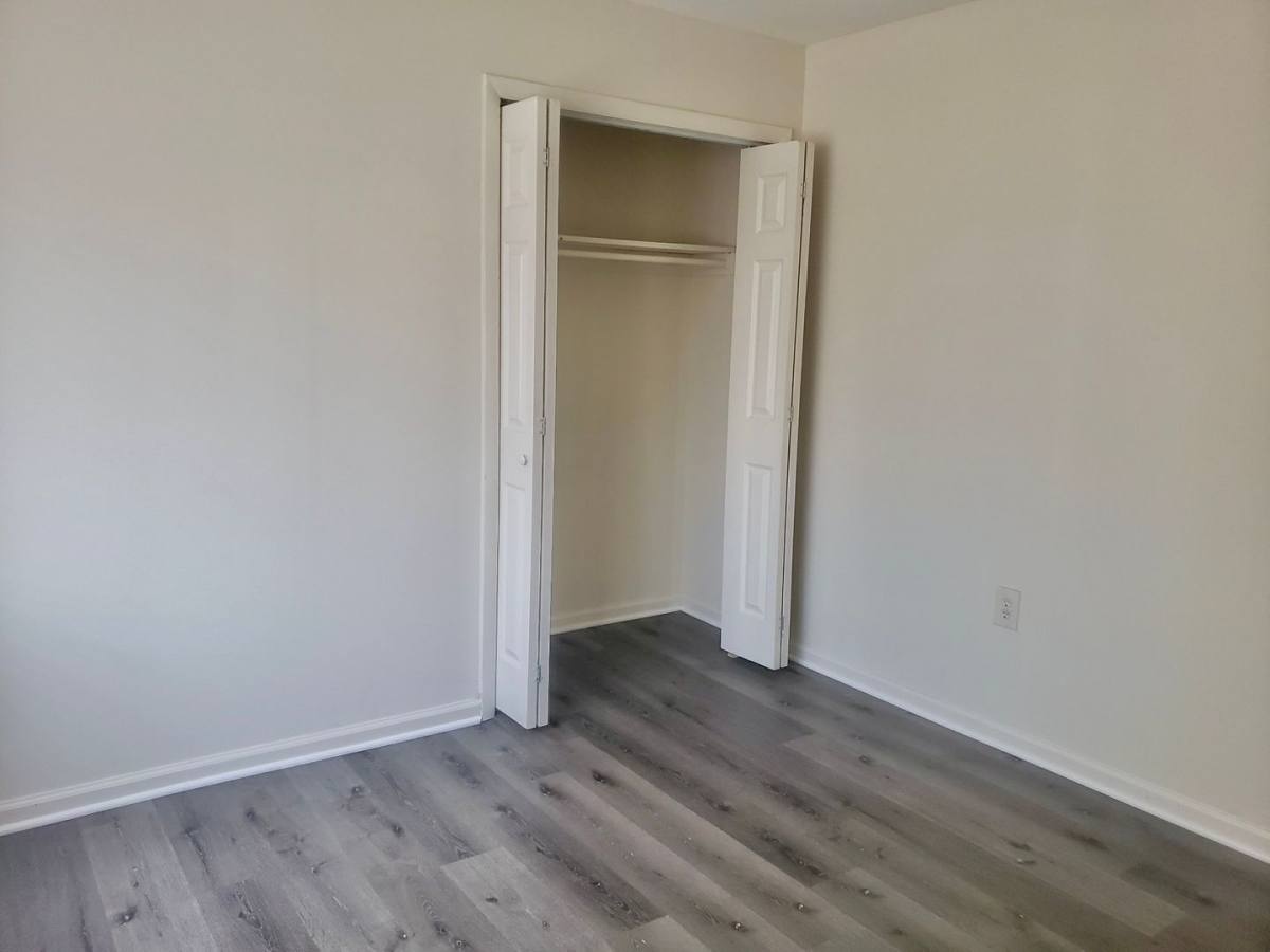 Apartment for rent at 2314 2318 2322 2326 2330-GLENDALE Terrace, Alexandria, VA 22303