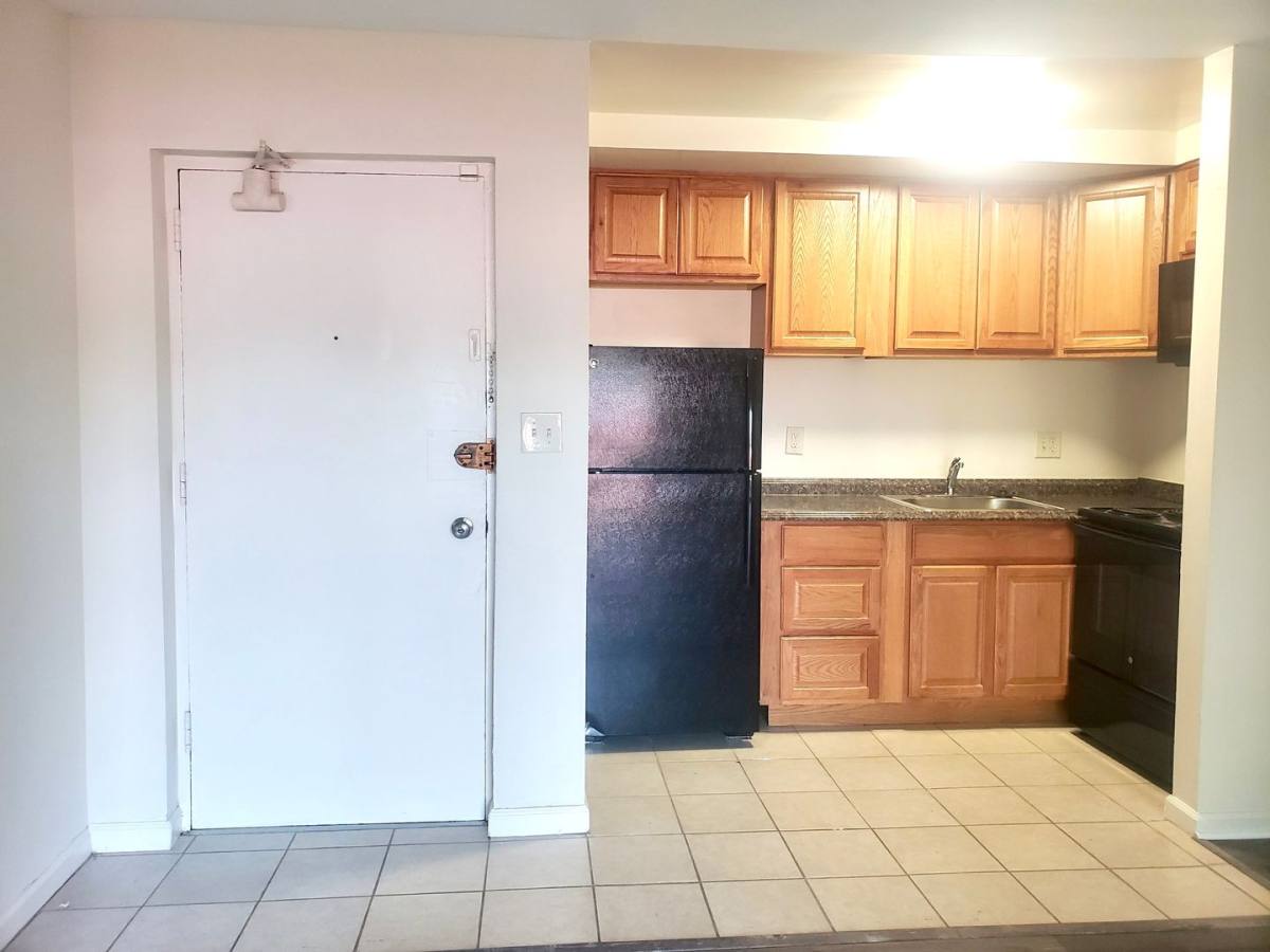 Apartment for rent at 2314 2318 2322 2326 2330-GLENDALE Terrace, Alexandria, VA 22303
