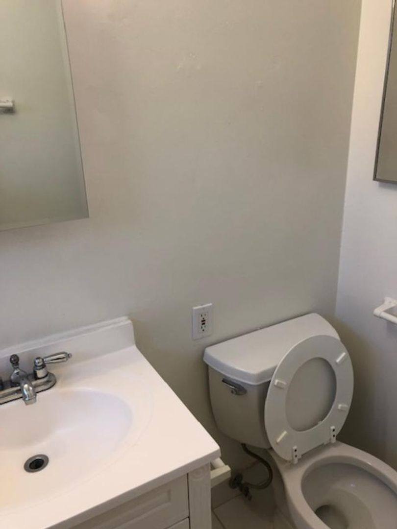 Apartment for rent at 14521 Margate St, Van Nuys, CA 91411