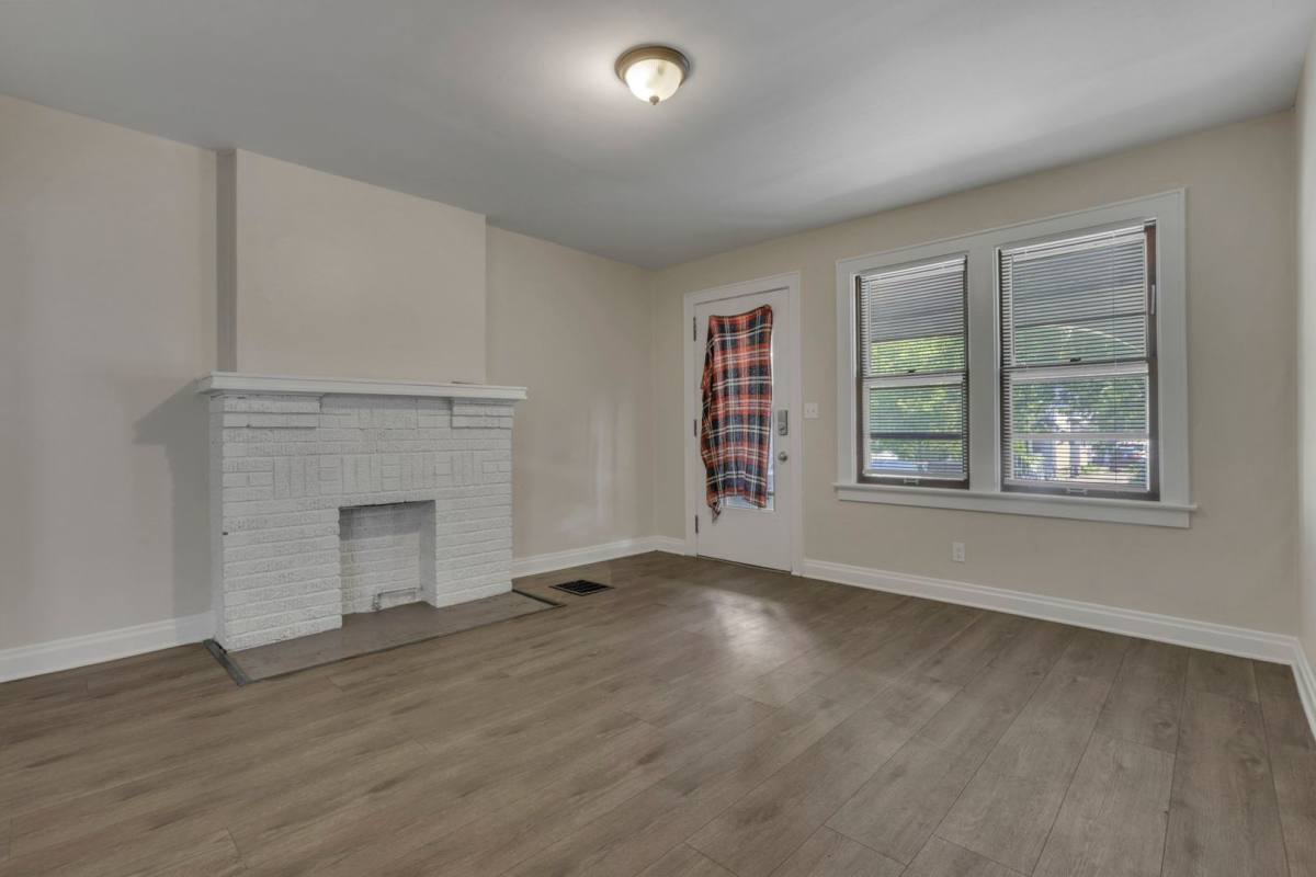 Apartment for rent at 43-45 N Chase Ave, Columbus, OH 43204