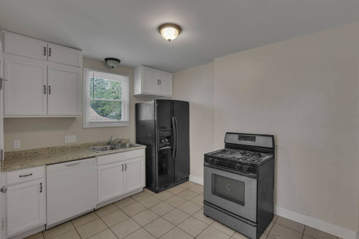 Apartment for rent at 43-45 N Chase Ave, Columbus, OH 43204