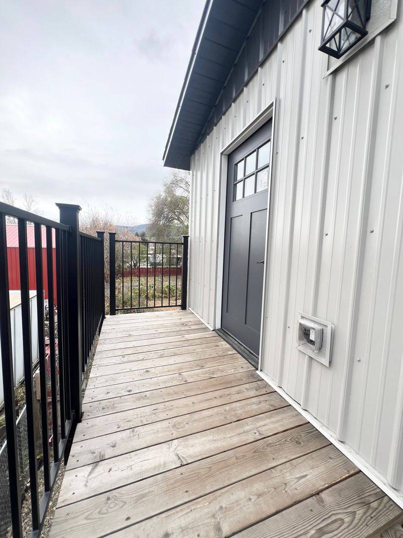 Apartment for rent at 1607 Willow St, La Grande, OR 97850