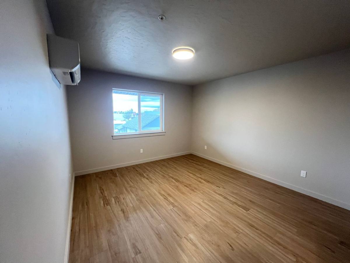 Apartment for rent at 1607 Willow St, La Grande, OR 97850