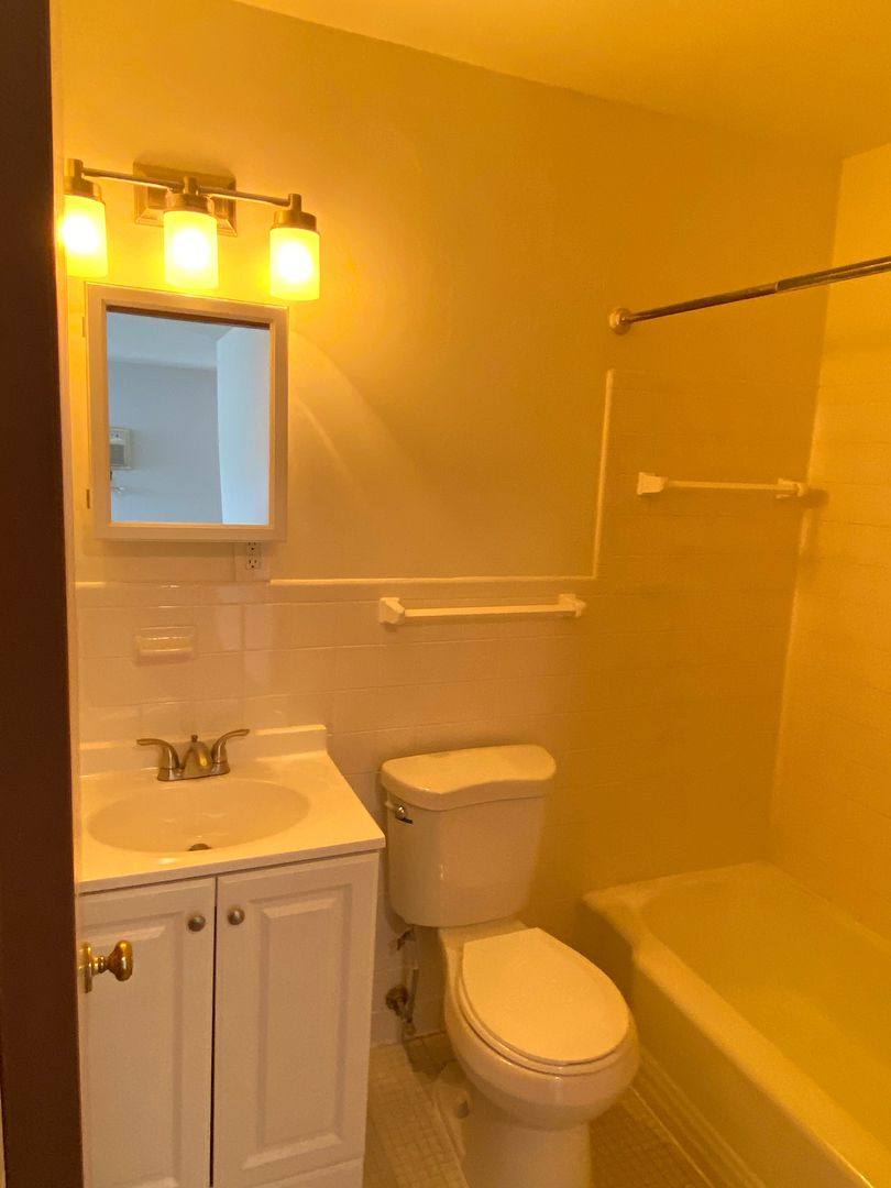 Apartment for rent at 3200 Emerson Ave S, Minneapolis, MN 55408