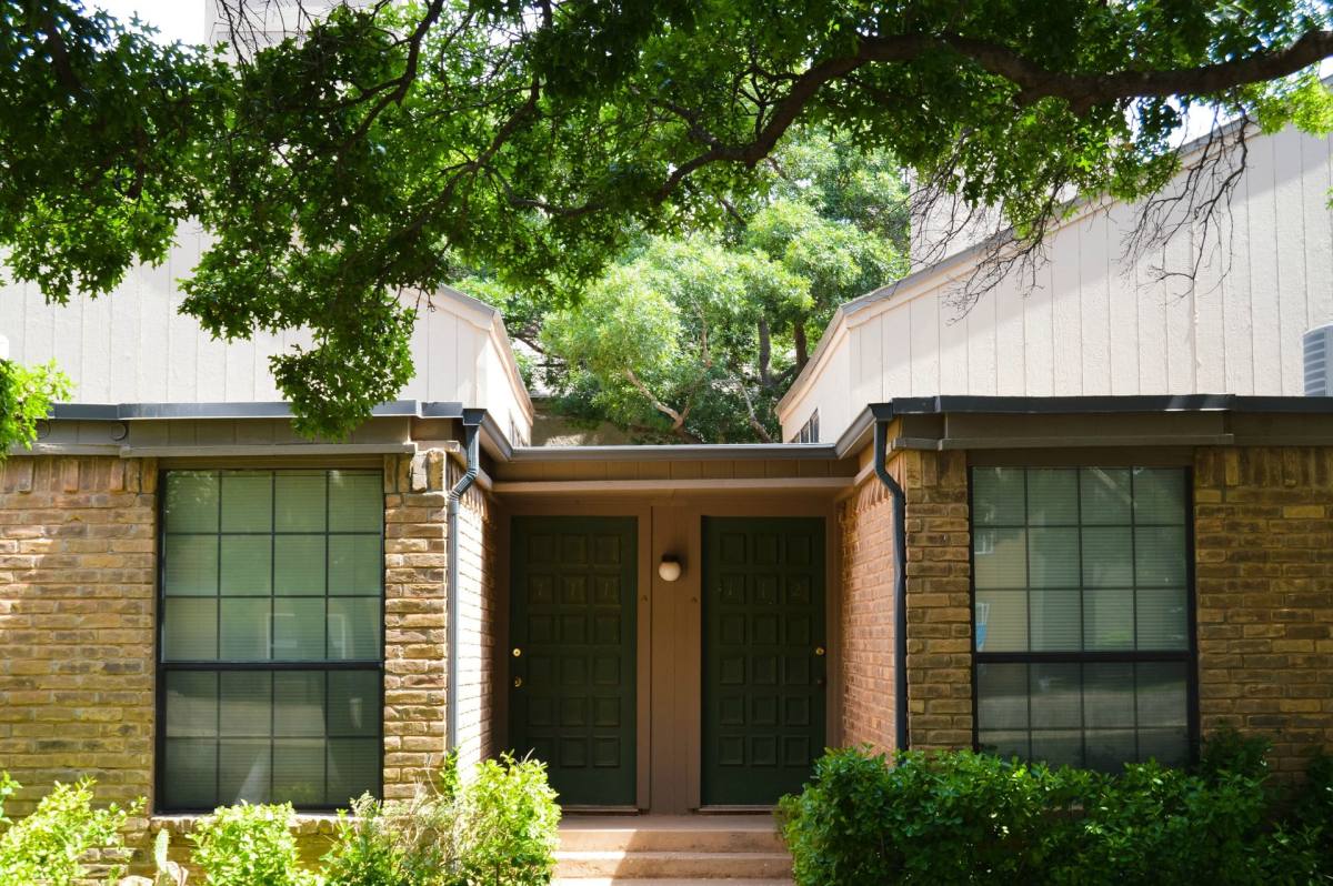 Apartment for rent at 5302 11th St, Lubbock, TX 79416