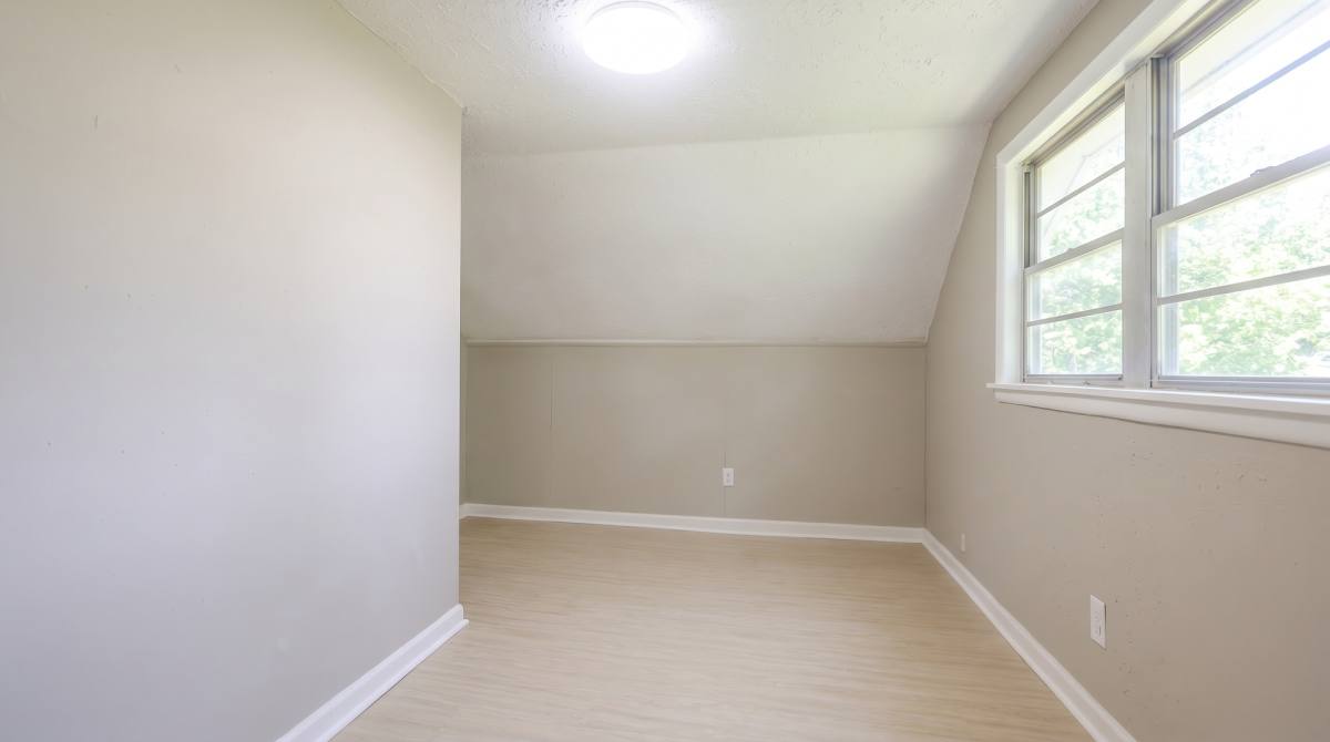House for rent at 716 Dakota Ave, Lorain, OH 44052
