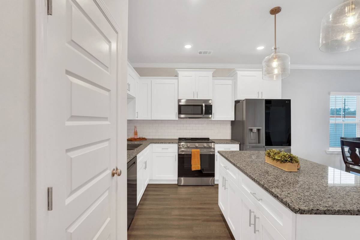 Townhouse for rent at 91 Stafford Loop, Richmond Hill, GA 31324