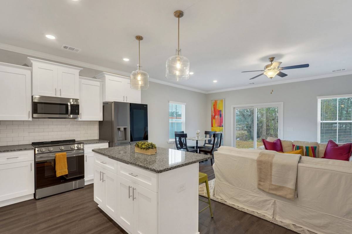 Townhouse for rent at 91 Stafford Loop, Richmond Hill, GA 31324