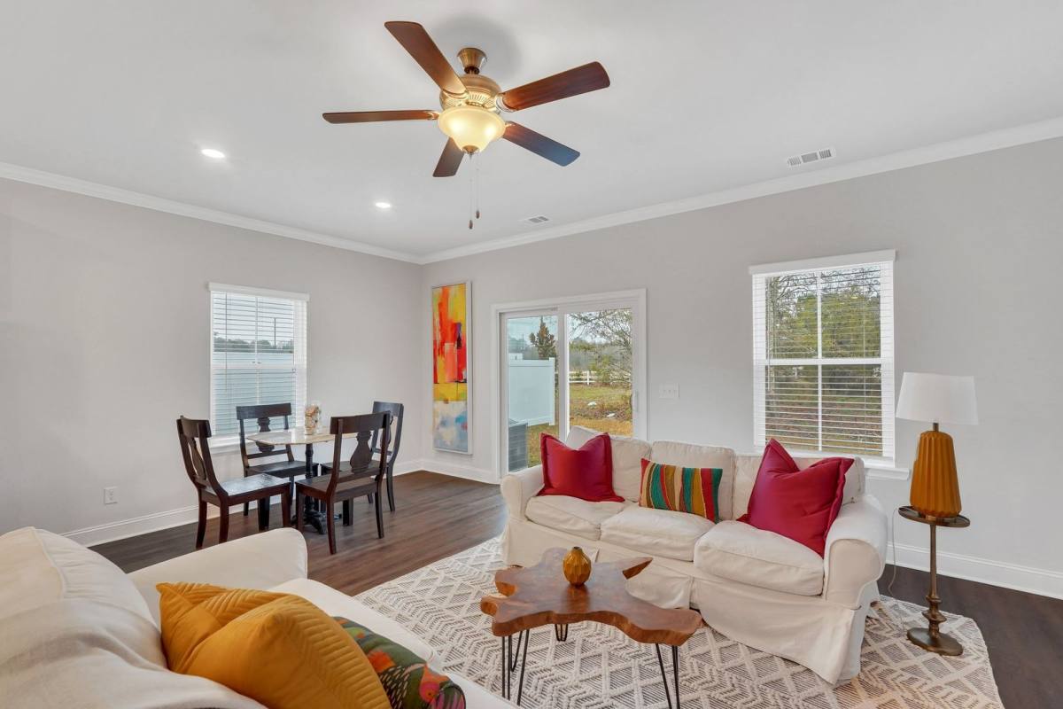 Townhouse for rent at 91 Stafford Loop, Richmond Hill, GA 31324