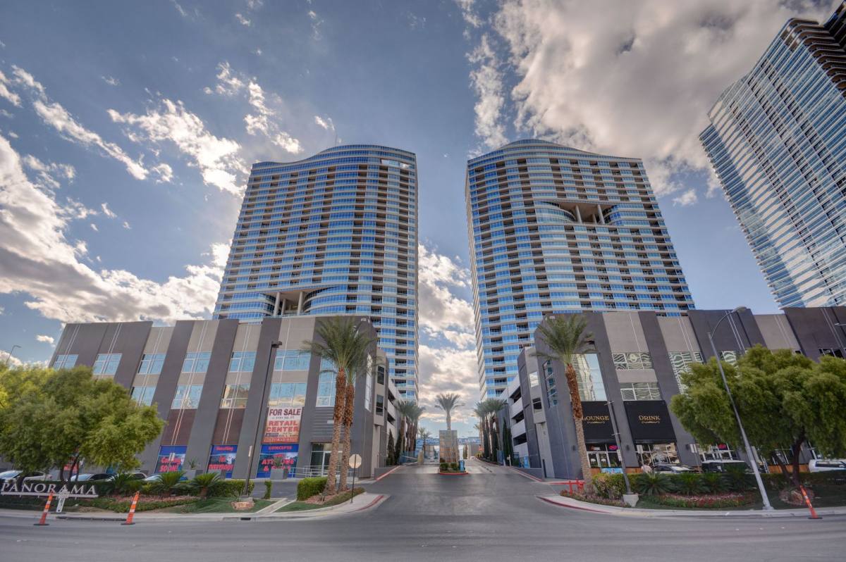 Condo for rent at 4525 Dean Martin Dr, Las Vegas, NV 89103