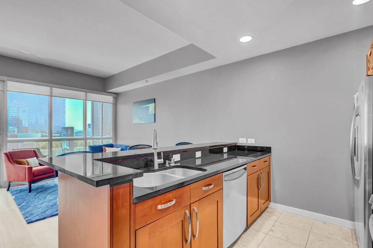 Condo for rent at 4525 Dean Martin Dr, Las Vegas, NV 89103