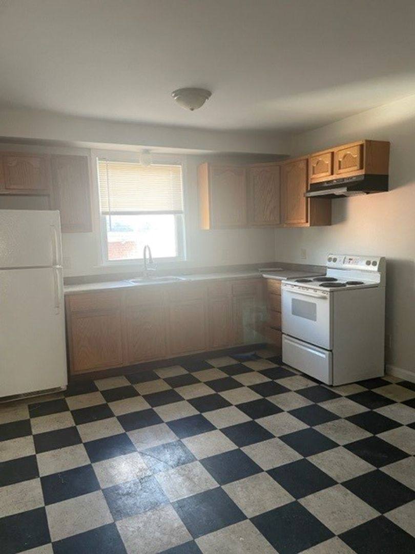 Apartment for rent at 86 Sutton St, Providence, RI 02903